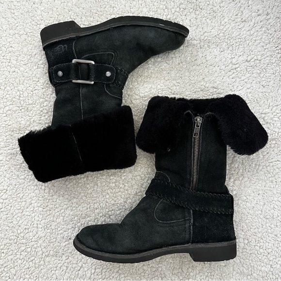 UGG Braiden Black Suede Boots Buckle Detail Fur Lined Women’s Size 6.5 - Picture 2 of 11